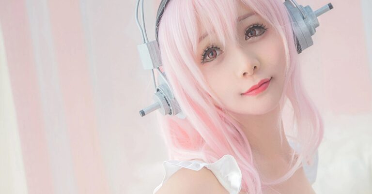 Cosplay Super Sonico: Gợi Cảm Kiểu Này Thì “Nắng” Phải Nói Là Cực