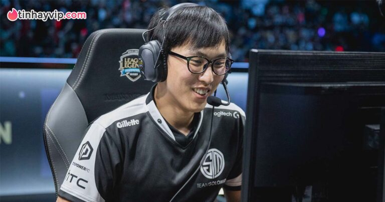 Doublelift “sủa tiếng chó” khi bạn gái bất ngờ thông báo hoạt động trên nền tảng trả phí