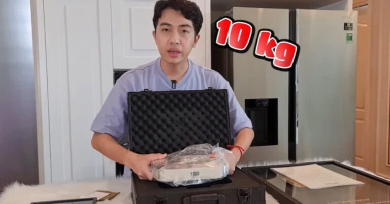 Cris Devil Gamer review nút Kim cương Youtube với thành quả đạt 10 triệu subs